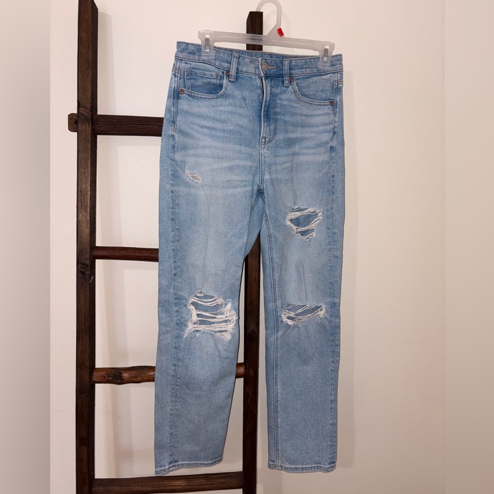 American Eagle Outfitters Light Blue Boyfriend Jeans